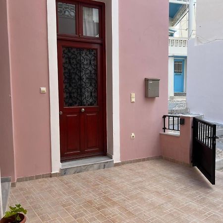 Ermoupolis, Syros City Apartments Esterno foto