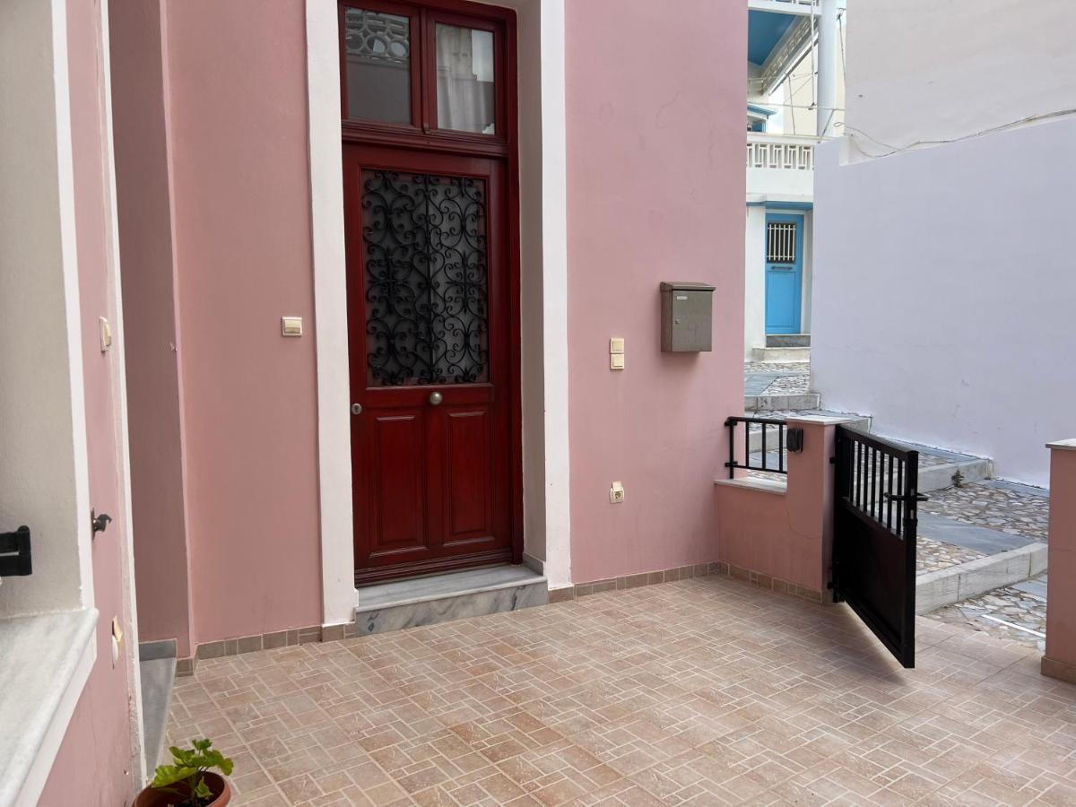 Ermoupolis, Syros City Apartments Esterno foto