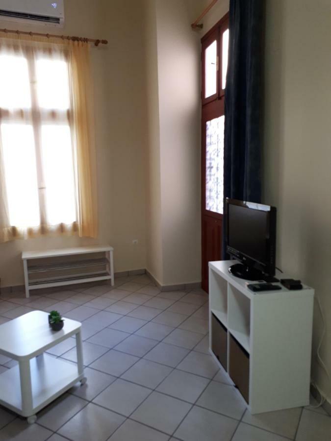 Ermoupolis, Syros City Apartments Esterno foto